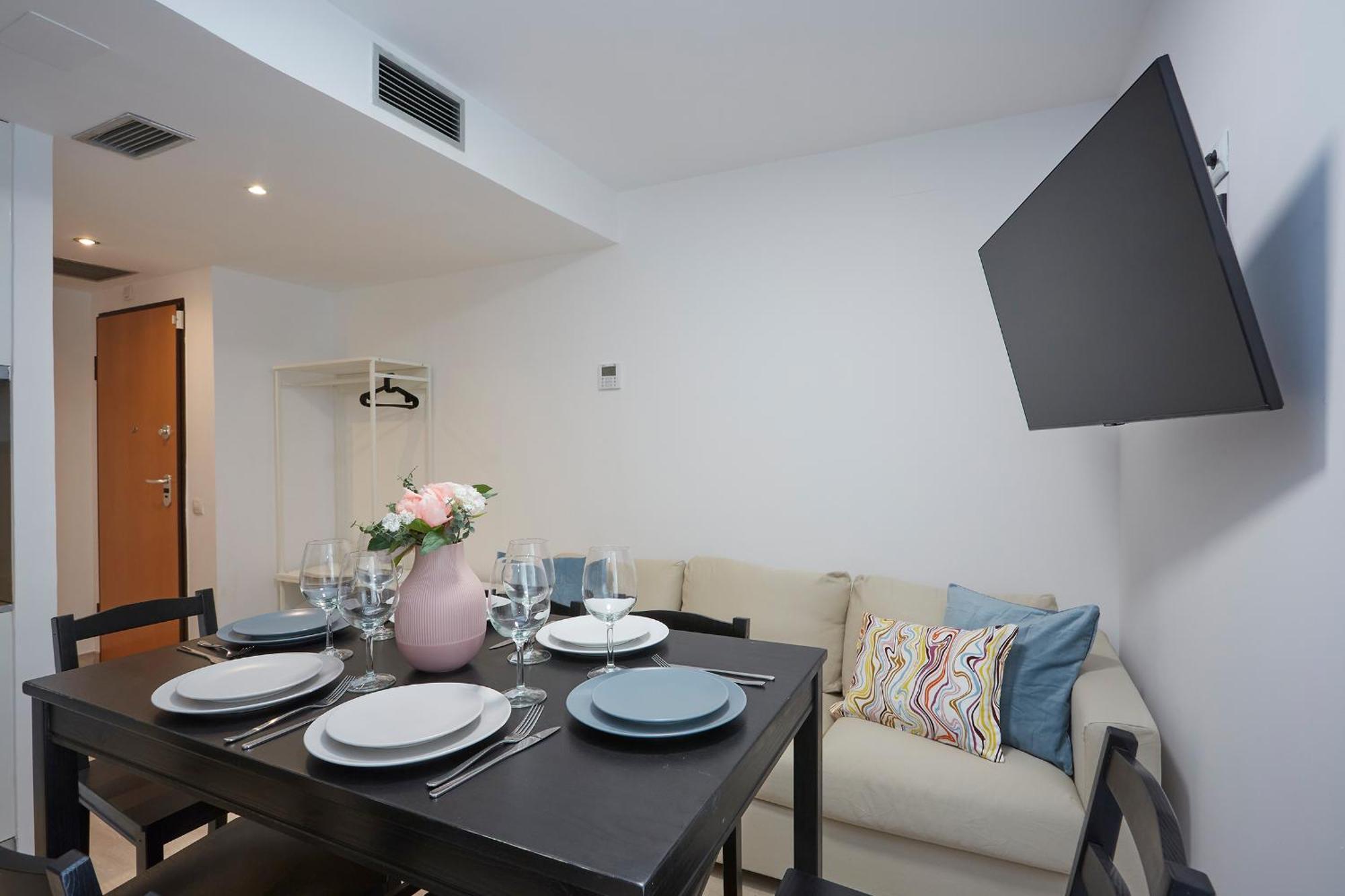 Three Bedroom Two Bathroom Apartment Close To Beach Barcelona Ngoại thất bức ảnh