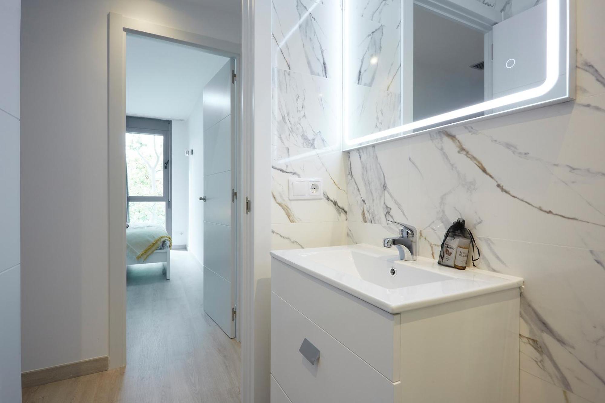 Three Bedroom Two Bathroom Apartment Close To Beach Barcelona Ngoại thất bức ảnh