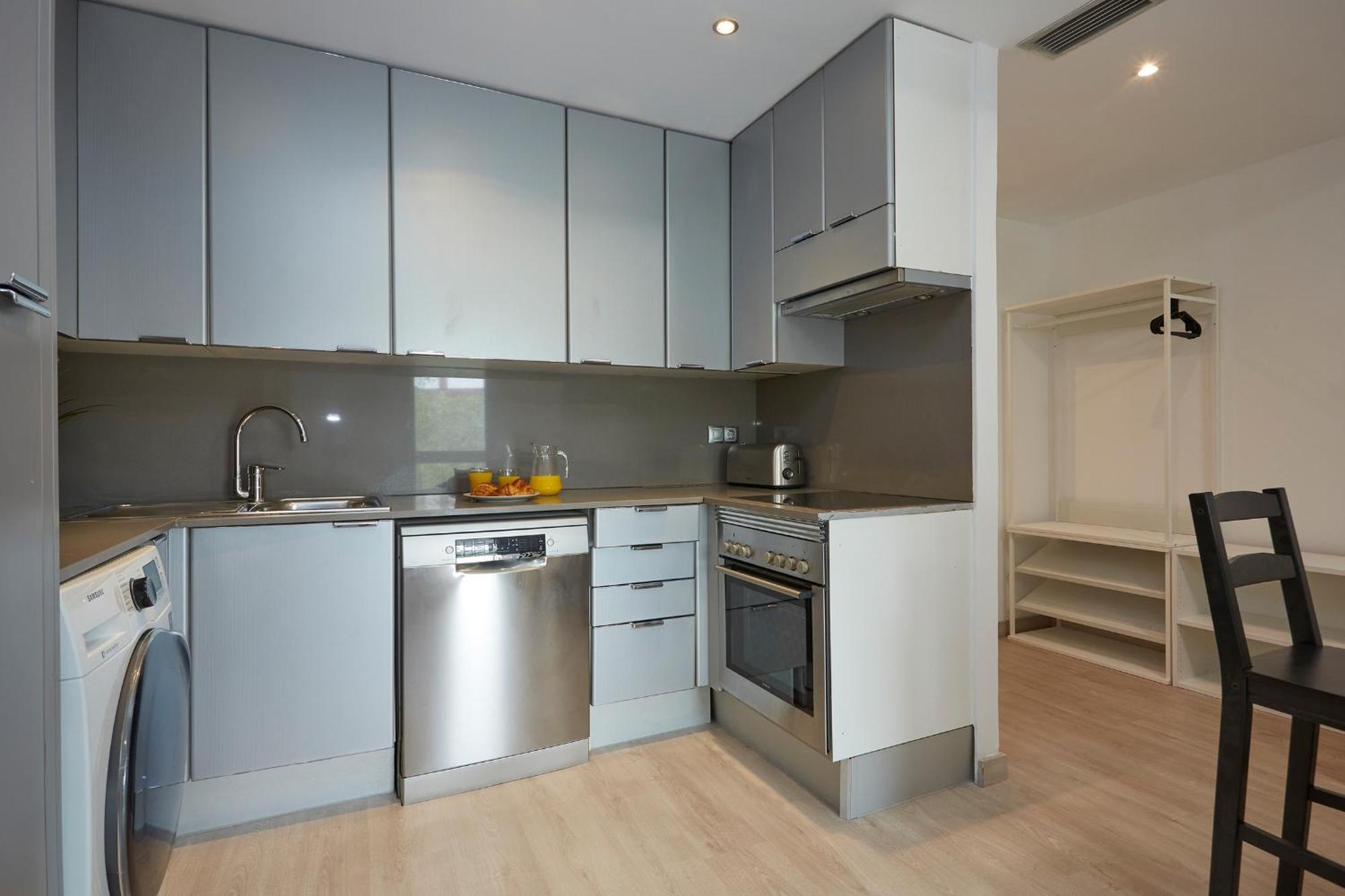 Three Bedroom Two Bathroom Apartment Close To Beach Barcelona Ngoại thất bức ảnh